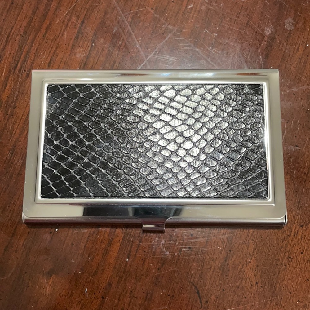 Jones New York collection card holder